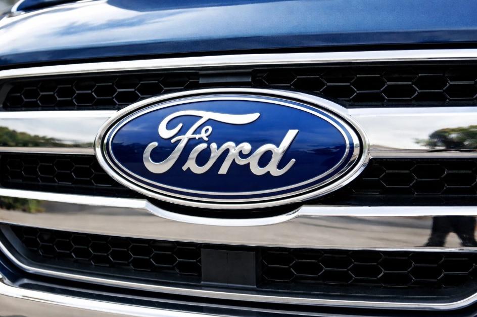 6-Inch Ford Oval Emblem Overlay – ABS Adhesive Badge Cover | 1Pc