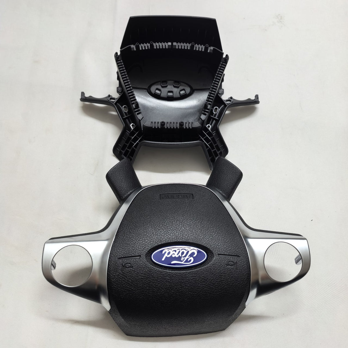 2012–2018 Ford Focus Driver Steering Wheel Airbag Horn Cover Plastic Shell