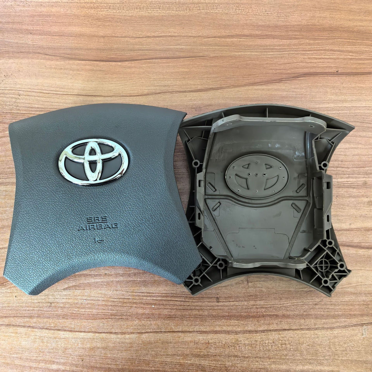 2007–2011 Toyota Camry Driver Steering Wheel Airbag Horn Cover Plastic Shell